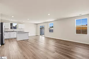 124 Highland Sta Dr, Clinton, SC 29325 - Photo 6