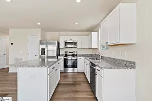 124 Highland Sta Dr, Clinton, SC 29325 - Photo 4