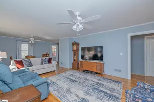 40 Kirkwood Ln, Greenville, SC 29607 - Photo 4