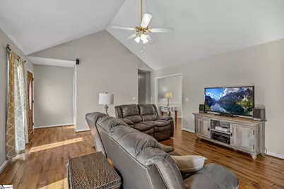 220 James Road, Greer, SC 29650 - Photo 6