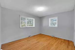 500 Stewart Dr, Easley, SC 29640 - Photo 18