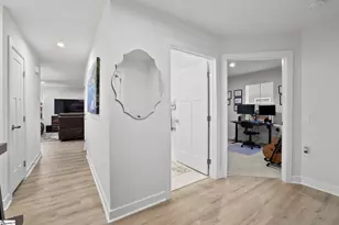 210 Bending Branch Rd, Greenville, SC 29605 - Photo 12