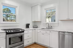 324 Grove Rd, Greenville, SC 29605 - Photo 12