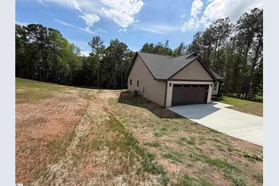 173 Susans Road, Gaffney, SC 29341 - Photo 2