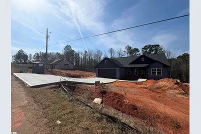 169 Susans Road, Gaffney, SC 29341 - Photo 2