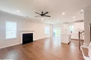 44 Connaught Ct, Mauldin, SC 29662 - Photo 2