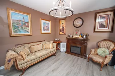 220 Garfield Lane, Simpsonville, SC 29681 - Photo 2