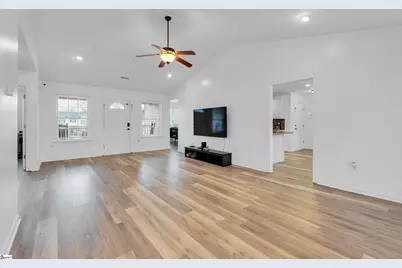 255 Doris Ann Court, Wellford, SC 29385 - Photo 6