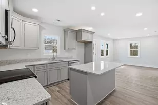 112 E Parker Rd, Greenville, SC 29611 - Photo 10