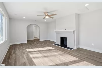 112 E Parker Road, Greenville, SC 29611 - Photo 4