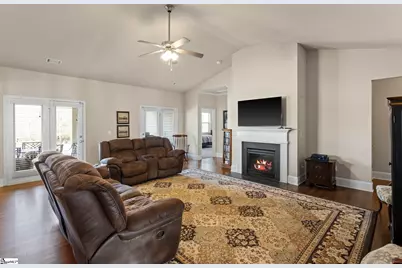 215 Marehaven Court, Piedmont, SC 29673 - Photo 4