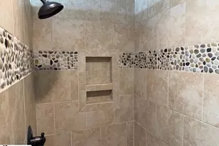 15 Fairlawn Cir, Greenville, SC 29617 - Photo 8