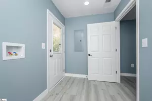 200 McDaniel Ave, Greer, SC 29651 - Photo 16