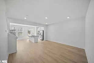 517 W Norvell Ct, Spartanburg, SC 29307 - Photo 8