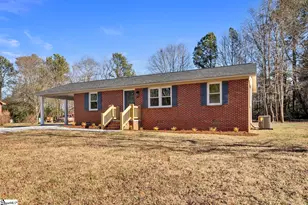 112 Camelot Dr, Belton, SC 29627 - Photo 2