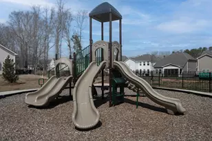 18 Thorne St, Fountain Inn, SC 29644 - Photo 4