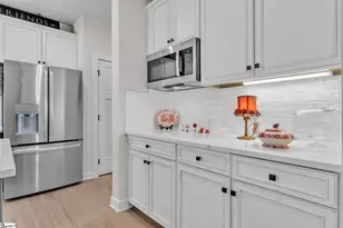 300 Beckman Dr, Greenville, SC 29605 - Photo 6