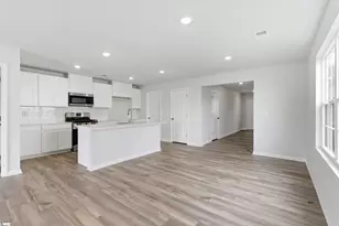 304 Meadow Gate Ct, Fountain Inn, SC 29644 - Photo 6