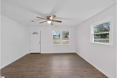 16 Ford Drive, Wellford, SC 29385 - Photo 8