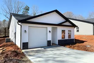 193 N Georgia Ave, Chesnee, SC 29323 - Photo 2