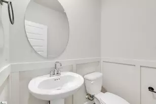 810 Winding Springs Rd, Spartanburg, SC 29301 - Photo 14