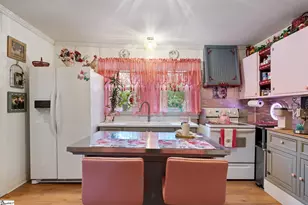 342 N Hampton Ave, Calhoun Falls, SC 29628 - Photo 28