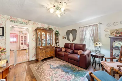 342 N Hampton Avenue, Calhoun Falls, SC 29628 - Photo 2