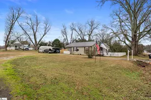 342 N Hampton Ave, Calhoun Falls, SC 29628 - Photo 20