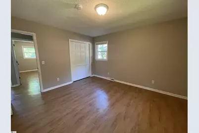 102 W Maple Street, Clinton, SC 29325 - Photo 20