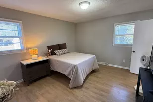 102 W Maple St, Clinton, SC 29325 - Photo 16