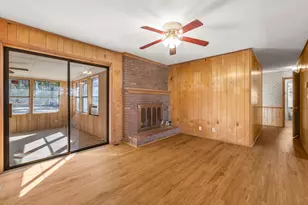 1240 Dickson Rd, Campobello, SC 29349 - Photo 8