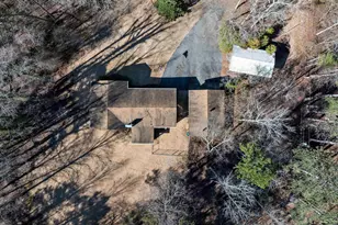 1240 Dickson Rd, Campobello, SC 29349 - Photo 32