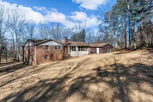 1240 Dickson Rd, Campobello, SC 29349 - Photo 34