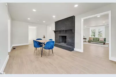 805 W Fairview Avenue, Gaffney, SC 29341 - Photo 4