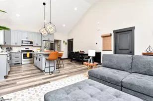 71 Dorsey Ave, Greenville, SC 29611 - Photo 14