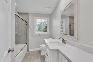 401 Southway St, Easley, SC 29640 - Photo 12