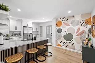 54 Allen St, Greenville, SC 29605 - Photo 10