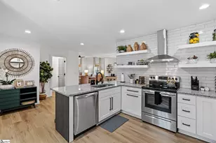 54 Allen St, Greenville, SC 29605 - Photo 14