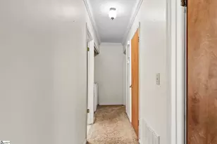 1 Bellamy Ct, Taylors, SC 29687 - Photo 10