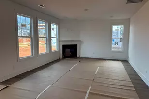 1018 Fox Holw St, Spartanburg, SC 29303 - Photo 4