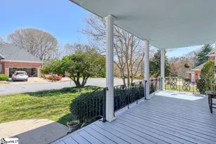 115 Country Club Ct, Spartanburg, SC 29302 - Photo 2