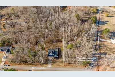 102 W Peninsula Drive, Laurens, SC 29360 - Photo 42