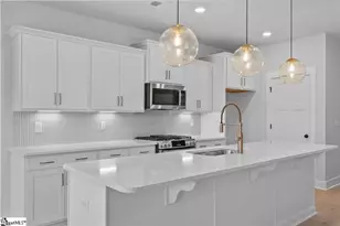 465 Amaryllis Ln, Woodruff, SC 29388 - Photo 4