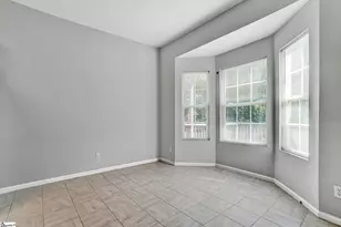 298 N Orchard Dr, Taylors, SC 29687 - Photo 8