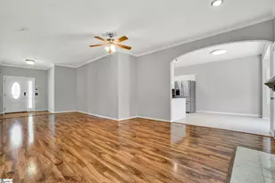 298 N Orchard Dr, Taylors, SC 29687 - Photo 4