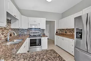 298 N Orchard Dr, Taylors, SC 29687 - Photo 12