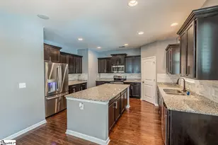 370 Slate Dr, Boiling Springs, SC 29316 - Photo 16