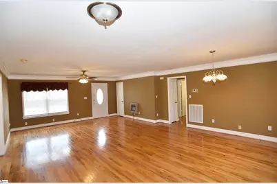 115 Willis Road, Taylors, SC 29687 - Photo 4