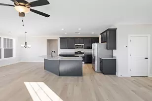 512 Broad Crk Ct, Seneca, SC 29678 - Photo 12