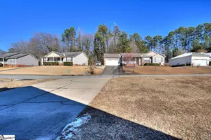 126 Brookwood Creek Dr, Landrum, SC 29356 - Photo 8